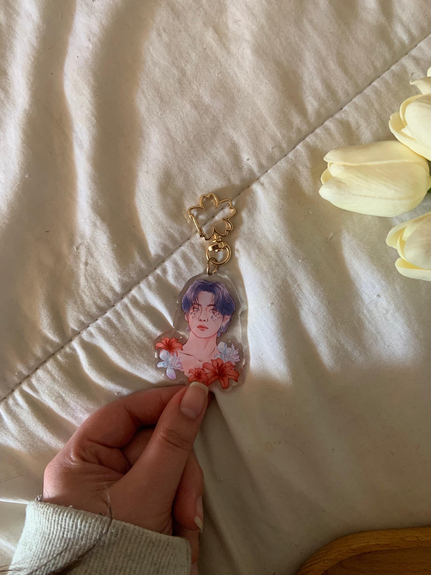 V - Smeraldo Keychain - Vy's Magic Shop ✨