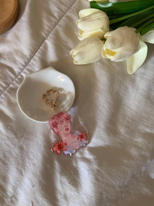 JIN - Smeraldo keychain - Vy's Magic Shop ✨