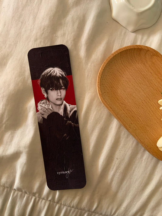 V - Bookmark, Design Victima - Vy's Magic Shop ✨